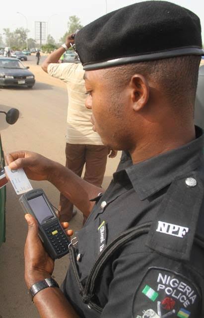 Cashless Policy: Police Caught On Camera With POS Demanding Bribe