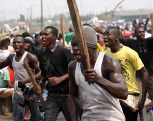 BREAKING: 'Area Boys', Police, Soldiers In Gun Battle In Apapa