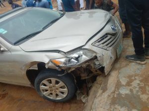 Tension In Ikorodu As SARS Opens Fire On Car Theft Suspect — Causes Accidents 