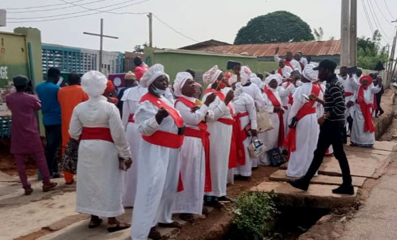 Kwara Hijab Controversy: Teachers Locked Out As Christians Converge At School Entrance