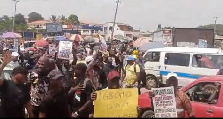 Yoruba Nation Agitators Give FG 7-Day Ultimatum To Release Arrested Igboho Aides