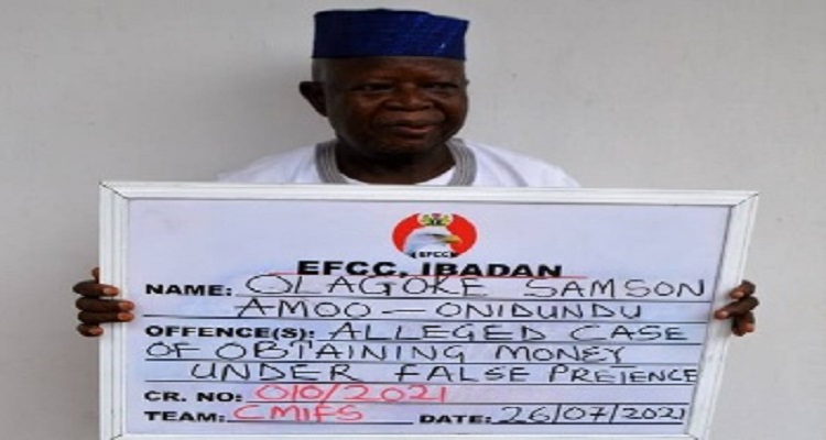 BREAKING: EFCC Parades Oyo Monarch For Fraud