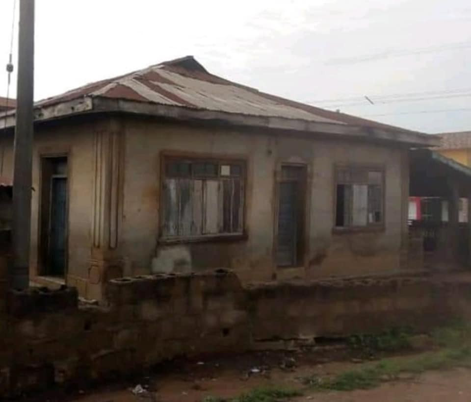 Pastor renovates 60-year-old dilapidated mosque where he used to play with his Muslim friends 