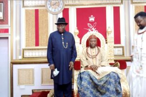 BREAKING: Ex-President Jonathan Pays Homage To Olu Of Warri (Photos)