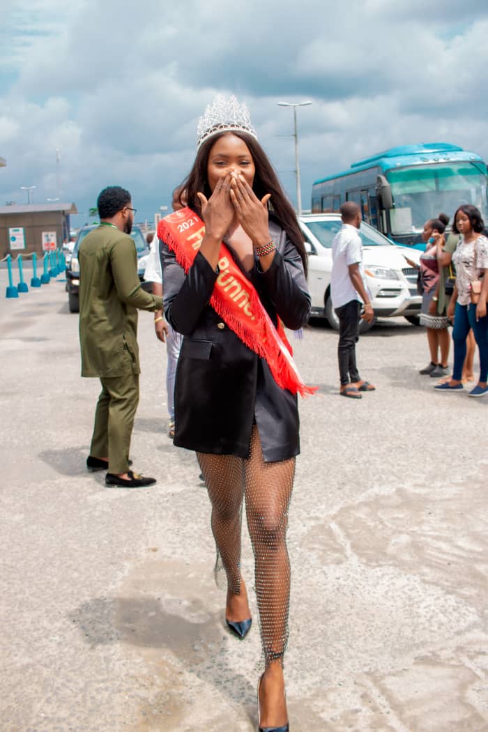 Beauty Queen With An Emotional Plea To Nigerians Ahead Of Elections