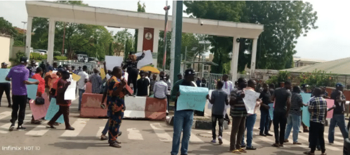 The Natives Take To Aso Rock In Protest Against February 25 Polls Rejection