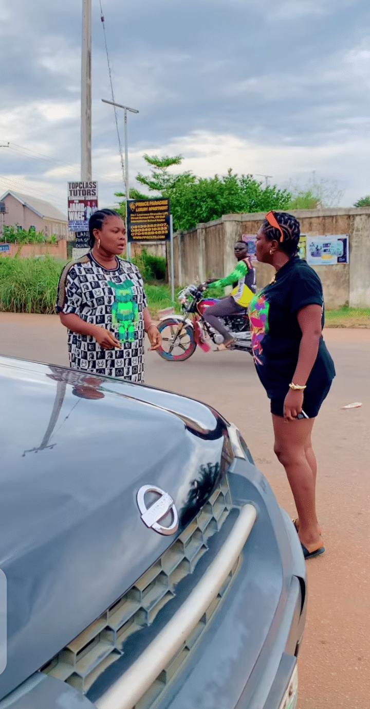 Nollywood Actresses Ruby Ojiakor, Sarraphina Amaechi Stage Roadside Drama