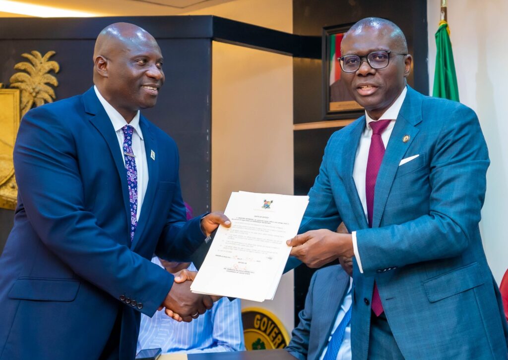Lagos State Governor, Mr Babajide Sanwo-Olu administers of Office to Mr Obadina Akinbode as Permanent Secretary, Local Government Service Commission at the Lagos House, Aluasa, Ikeja, on Thursday, 18 May 2023.