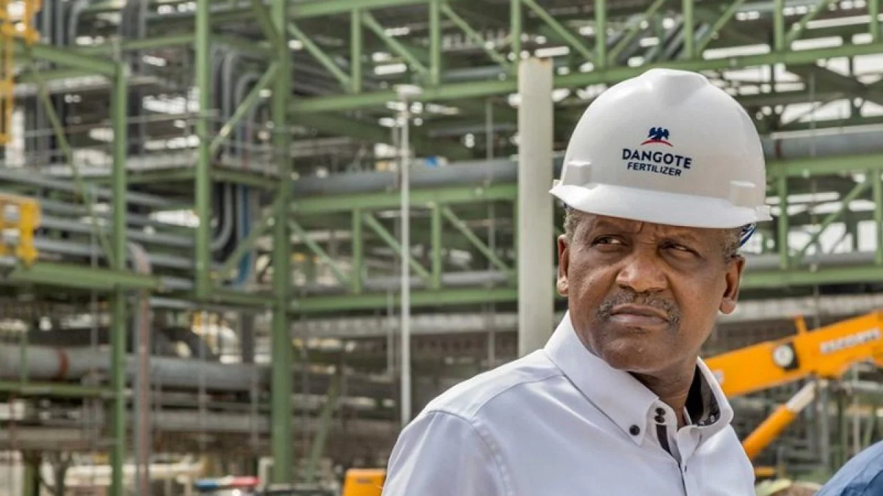 Aliko Dangote Expresses Gratitude To President Buhari For Support On Dangote Oil Refinery Project