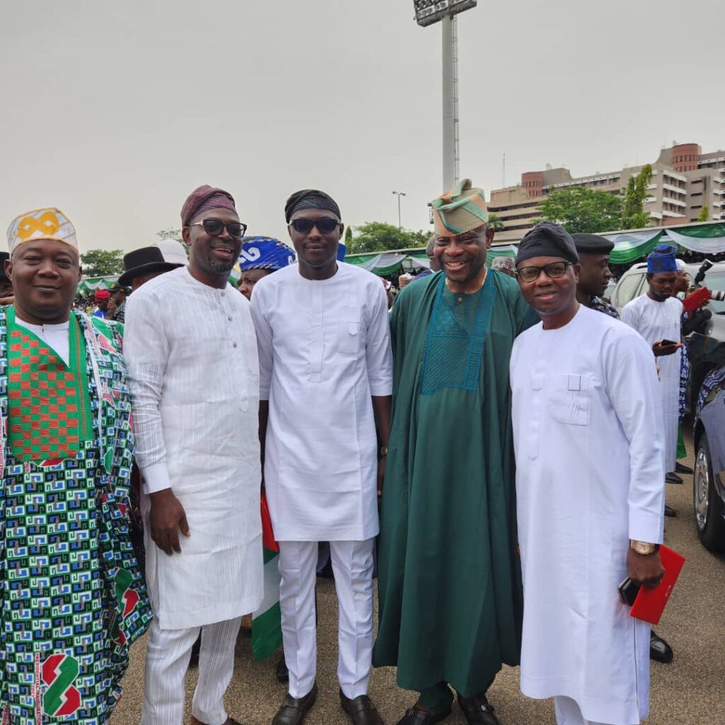 Eko Hot Blog founder Otunba TJ Abass in green attire with other eminent personalities at President Bola Tinubu's inauguration on Monday, May 29, 2023
