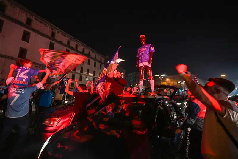 Violence Mars Napoli Title Celebrations