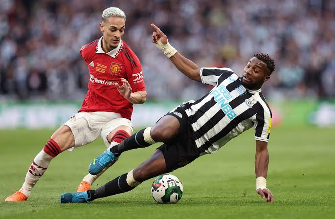 Manchester United are hoping that Newcastle United slip and they can leapfrog the magpies in the race for Premier League top four