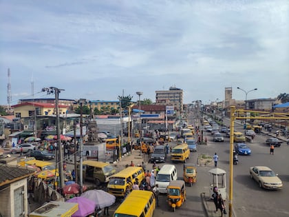 Roadside parking in Lagos