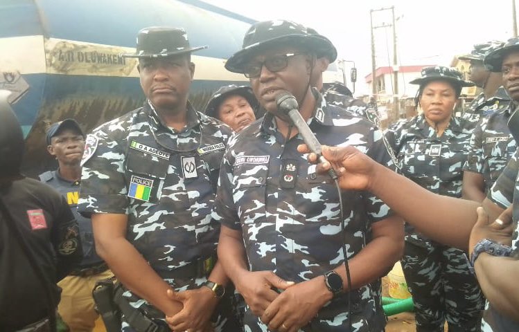 Lagos Commissioner of Police, Idowu Owohunwa at the scene of the oil theft attempt