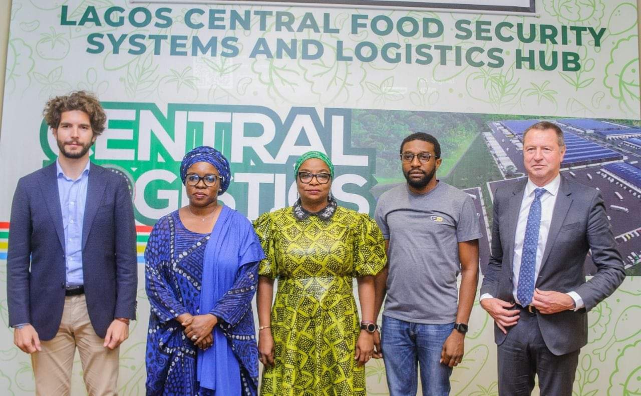 Federal goverment of Nigeria, Agence Française De Development (AFD), and SEMMARIS officials on the study tour