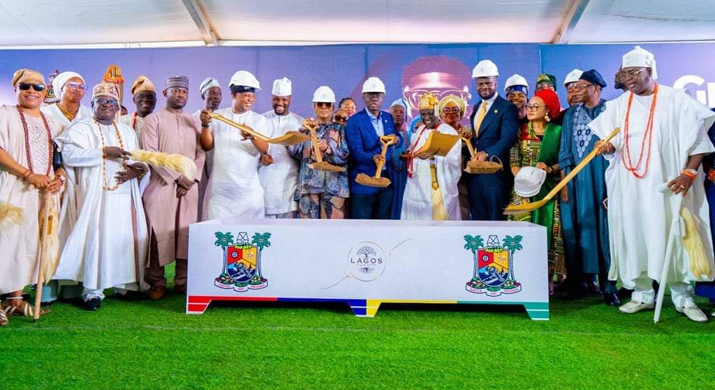 Lagos State Governor, Babajide Sanwo-Olu, HRM Oba Rafiu Babatunde Ishola Balogun, the Elejinrin of Ejinrin Kingdom and others break ground for the Lagos film city in Ejinrin, Epe, Lagos