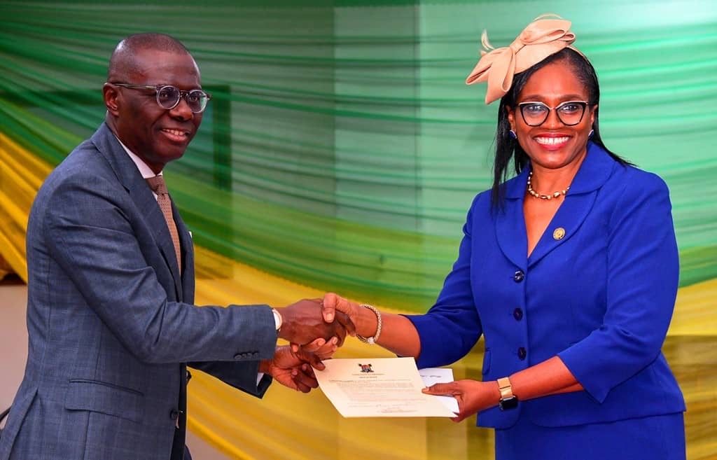 l-r: Governor of Lagos State, Mr. Babajide Sanwo-Olu congratulating Mrs. Kemi Ogunyemi as Special Adviser (Health), during her swearing-in ceremony at the Lagos House, Alausa, Ikeja, on Friday, 03 November 2023.