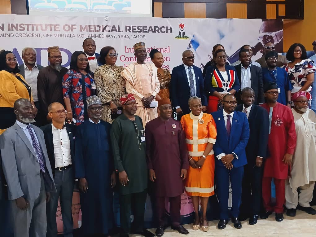 Minister for State Health and Social Welfare, Dr Tunji Alausa with members of the National Committee on Health Research