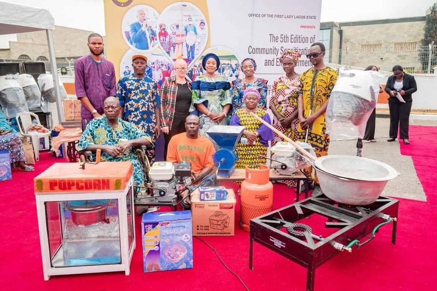 Lagos First Lady Empowers 350 Residents, Reaffirms Commitment To Citizens' Prosperity