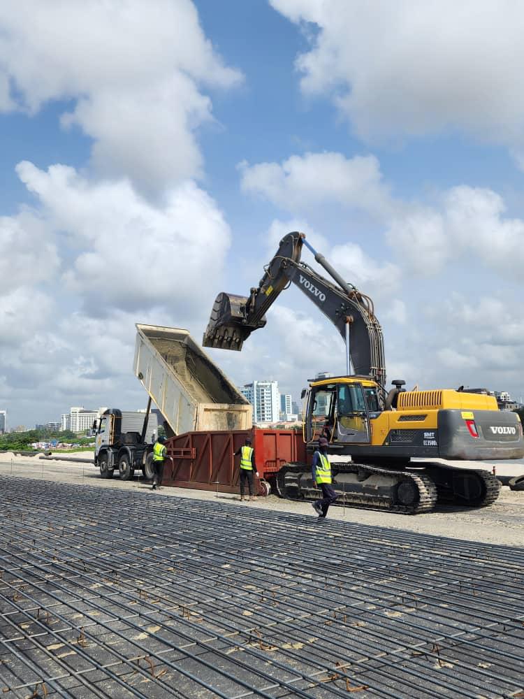 Work ongoing at the Lagos-Calabar Highway