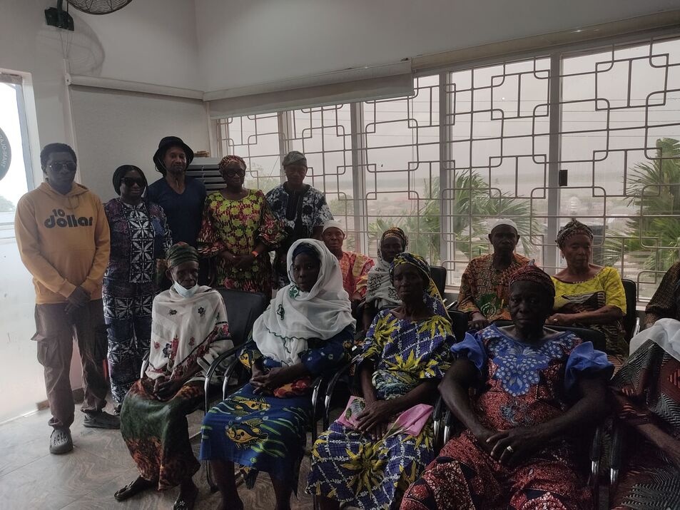 Otedola Family Donates Items To Thani-Oladunjoye Older People Care Centre