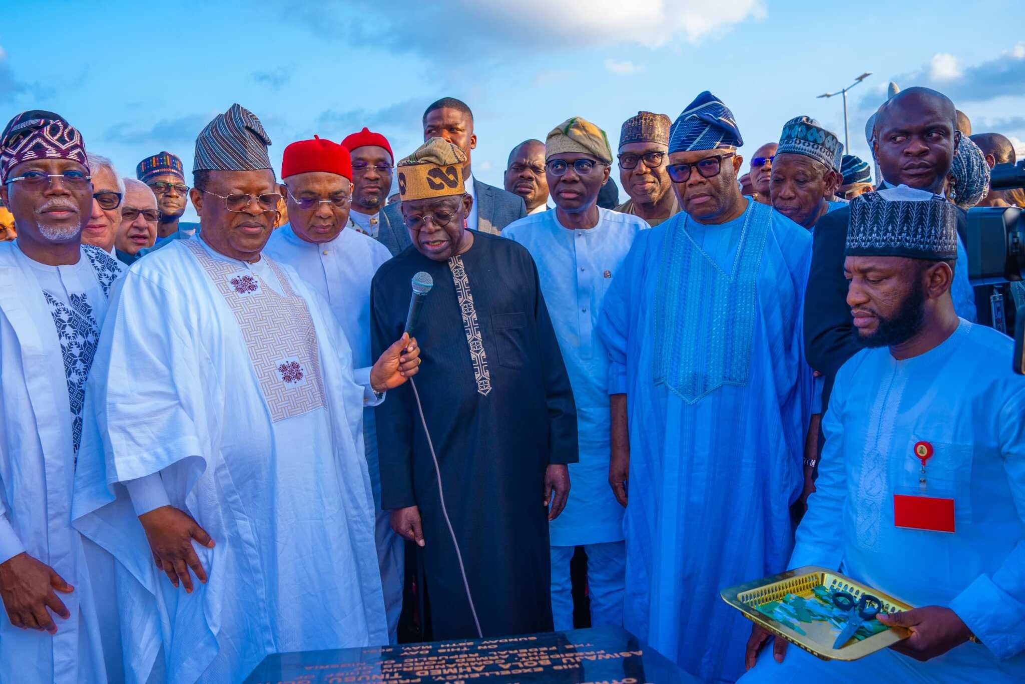 President Bola Tinubu flagging off the construction of the Lagos-Calabar Coastal Highway