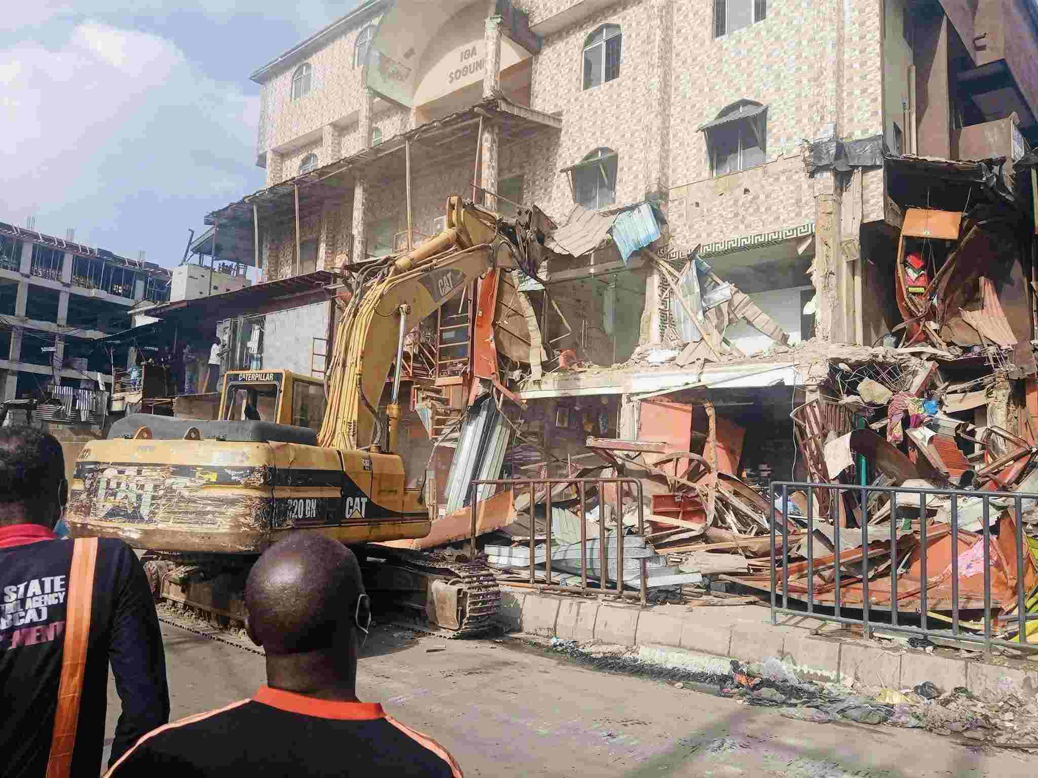 Lagos Intensifies Crackdown On Illegal Extensions, Obstructions In Markets