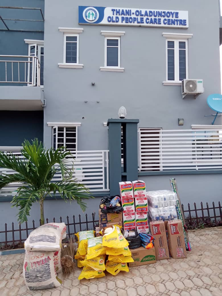 Otedola Family Donates Items To Thani-Oladunjoye Older People Care Centre