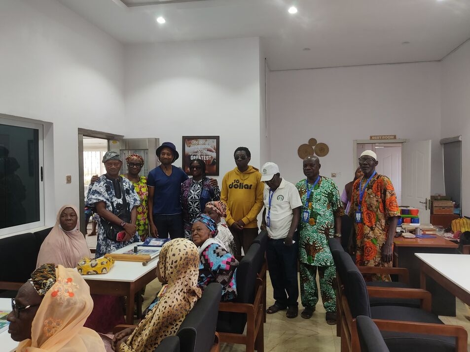 Otedola Family Donates Items To Thani-Oladunjoye Older People Care Centre