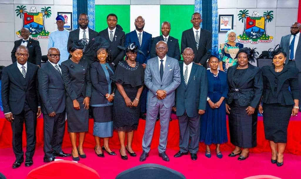 Lagos State Governor, Mr. Babajide Sanwo-Olu, with the 13 newly sworn in judges for Lagos State courts