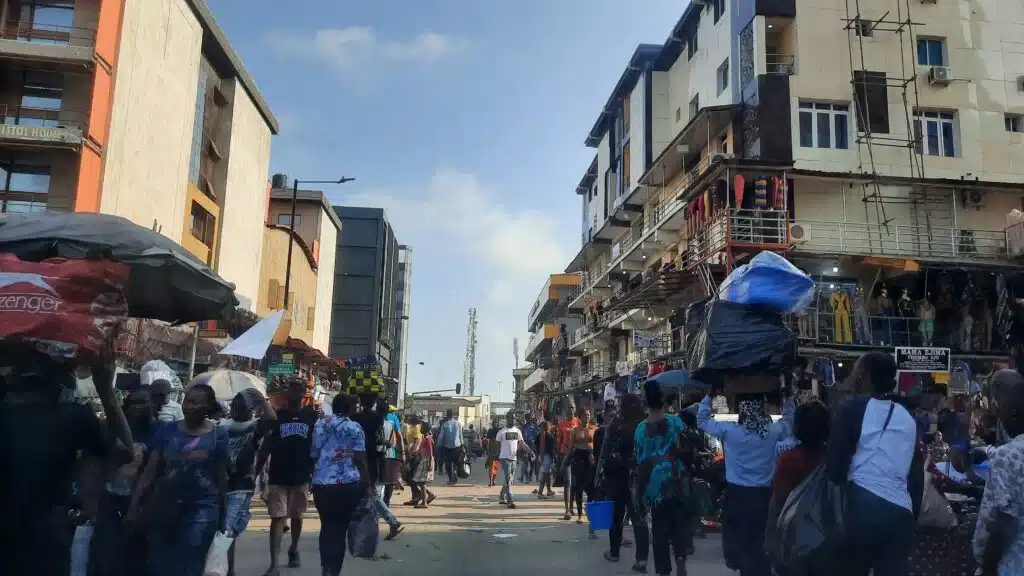 Lagos Cracks Down On Illegal Structures In Idumota Market For Safety