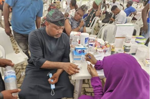 Ikosi-Ejinrin LCDA Chairman, Akogun Wale Raji Anomo, at the launch of the JIGI ANOMO ALAFIA TAYO Initiative