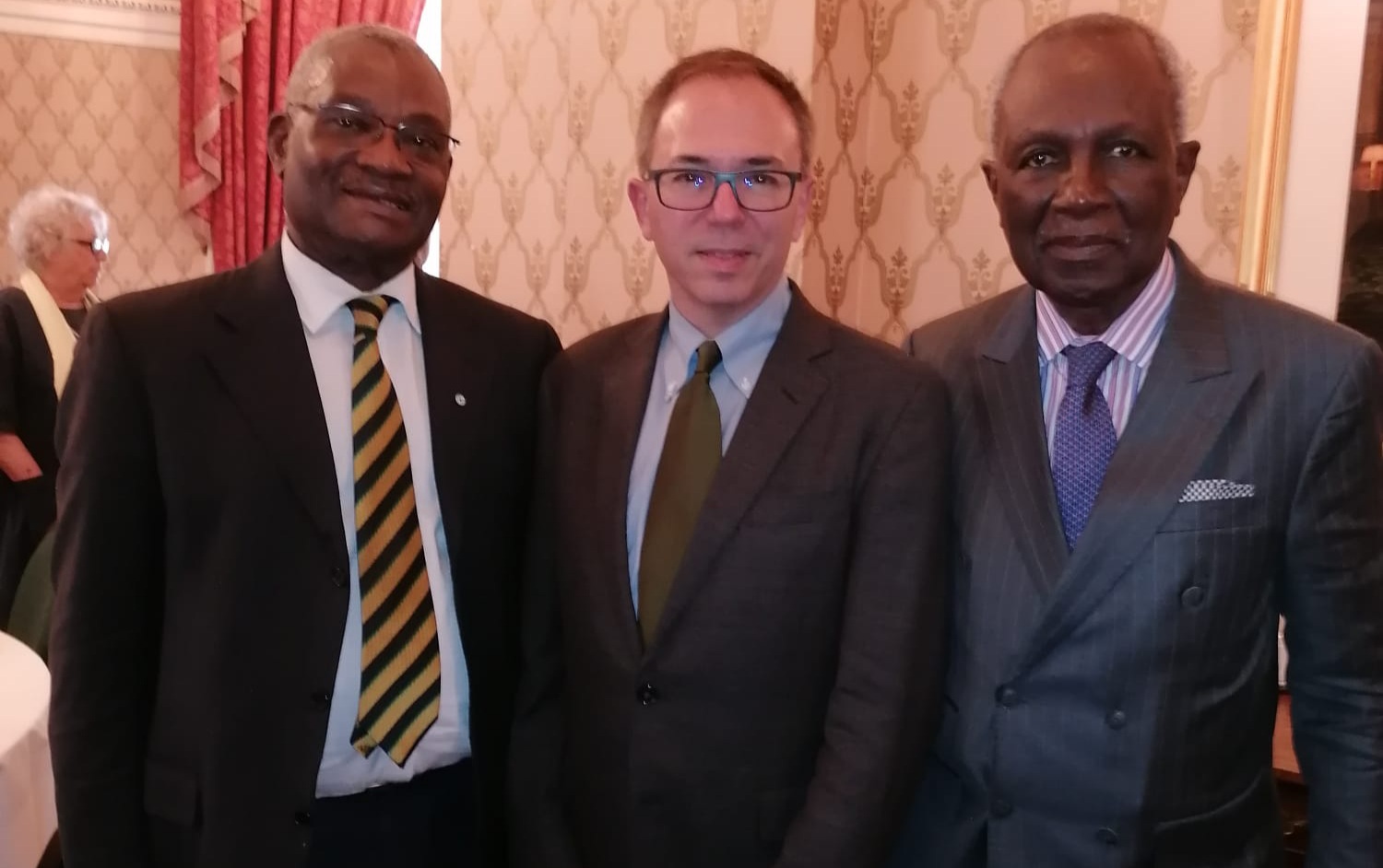 L-R: Mr Raymond Davies, former Senior Partner KPMG, Sierra Leone; Mr Kenneth Cukier, Deputy Executive Editor of The Economist, and Bashorun JK Randle, former Chairman of KPMG Africa, at the National Liberal Club, London, for a lecture on "AI and The Future of Humanity"