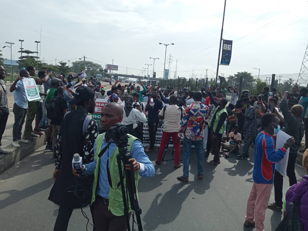 Nigerians Launch Nationwide Protests