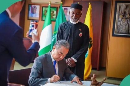 FG Introduces Mandarin Into Secondary School Curriculum