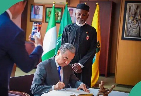 FG Introduces Mandarin Into Secondary School Curriculum