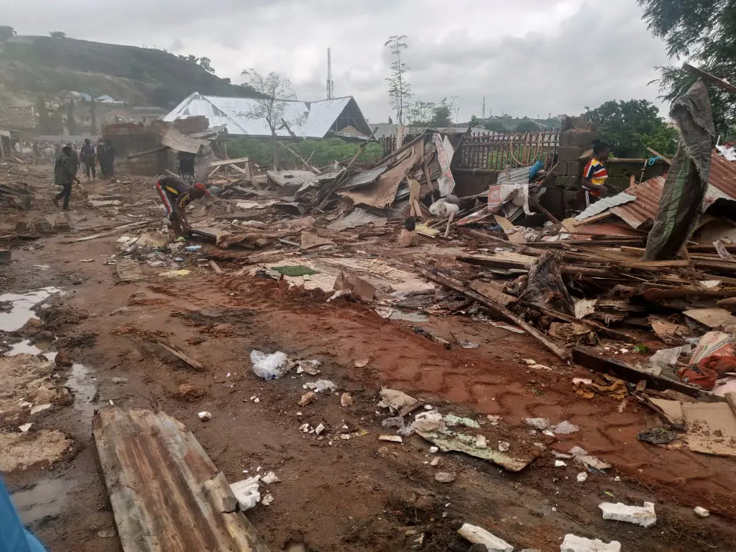  Lekki Shanties, Car Wash Demolished to Protect Waterfronts - Wahab