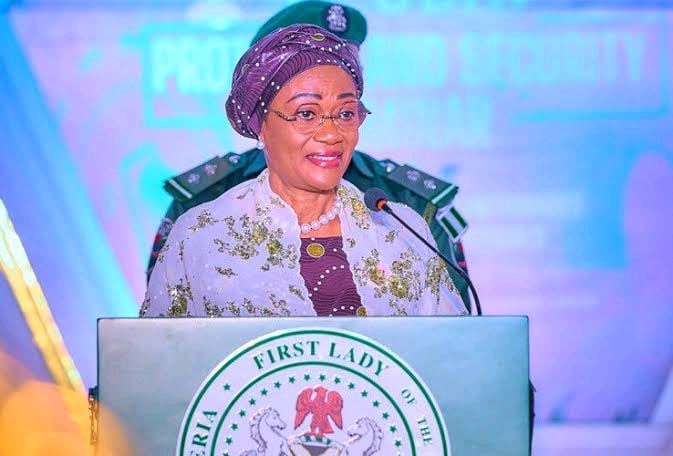 Sanwo-Olu Celebrates Remi Tinubu at 65, Calls First Lady
