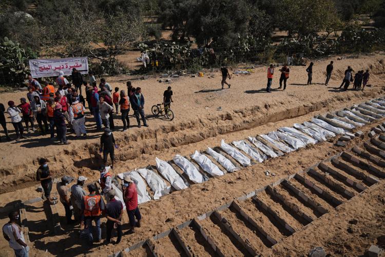 Netanyahu Orders Strikes as Hamas Delays Hostage Return