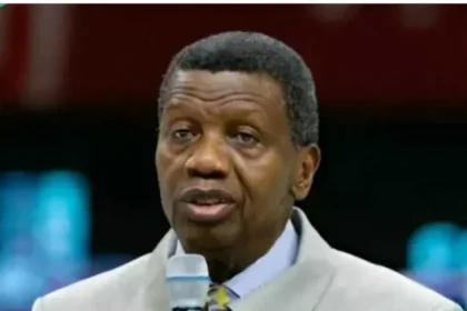 Pastor Adeboye to Hold Special Prayer for Singles, Waiting Mothers