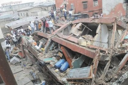 15 Rescued as Two-Storey Building Collapses in Oyingbo