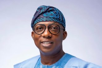 Lagos Seals Three Supermarkets for Violating Ban on Single-Use Plastics
