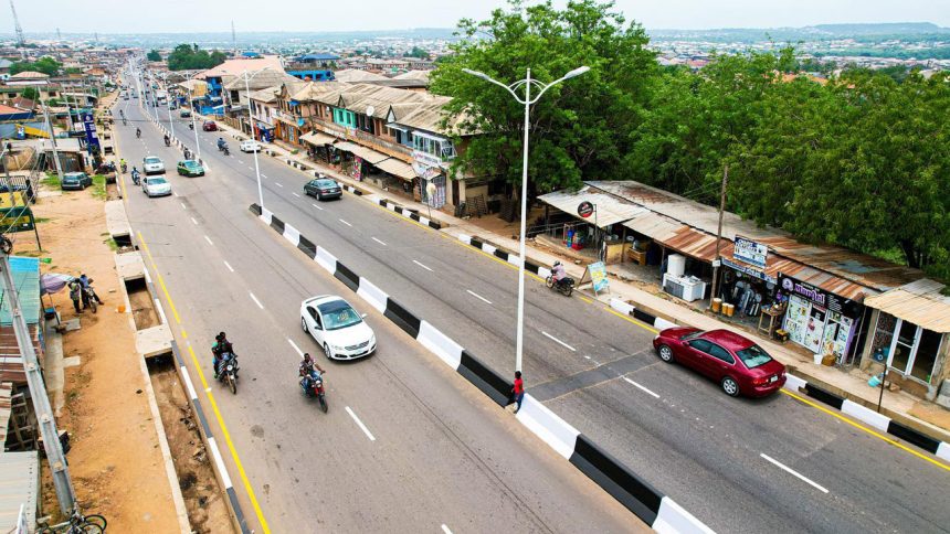 Hit and Run: Taxi Driver Knocks Down Elderly Pedestrian Near Abeokuta Cathedral