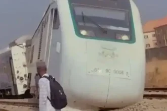 Warri–Itakpe Train Derails