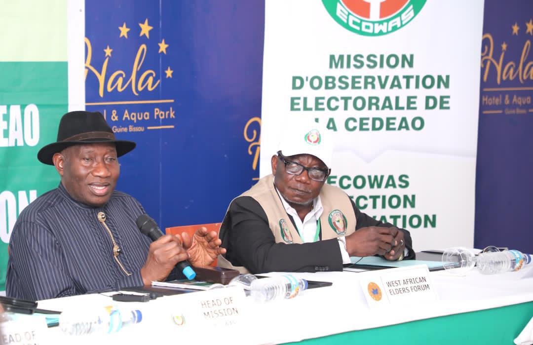 Jonathan Stranded In Guinea Bissau