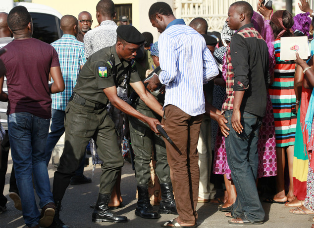 Phone Searches on the Road Are Illegal - Lagos CP