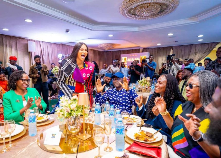 “Eko Oni Baje”: Ciara Hails Lagos, Says City Feels Like Home