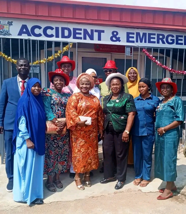 Sanwo Olu Celebrates Christmas Babies, Mothers 