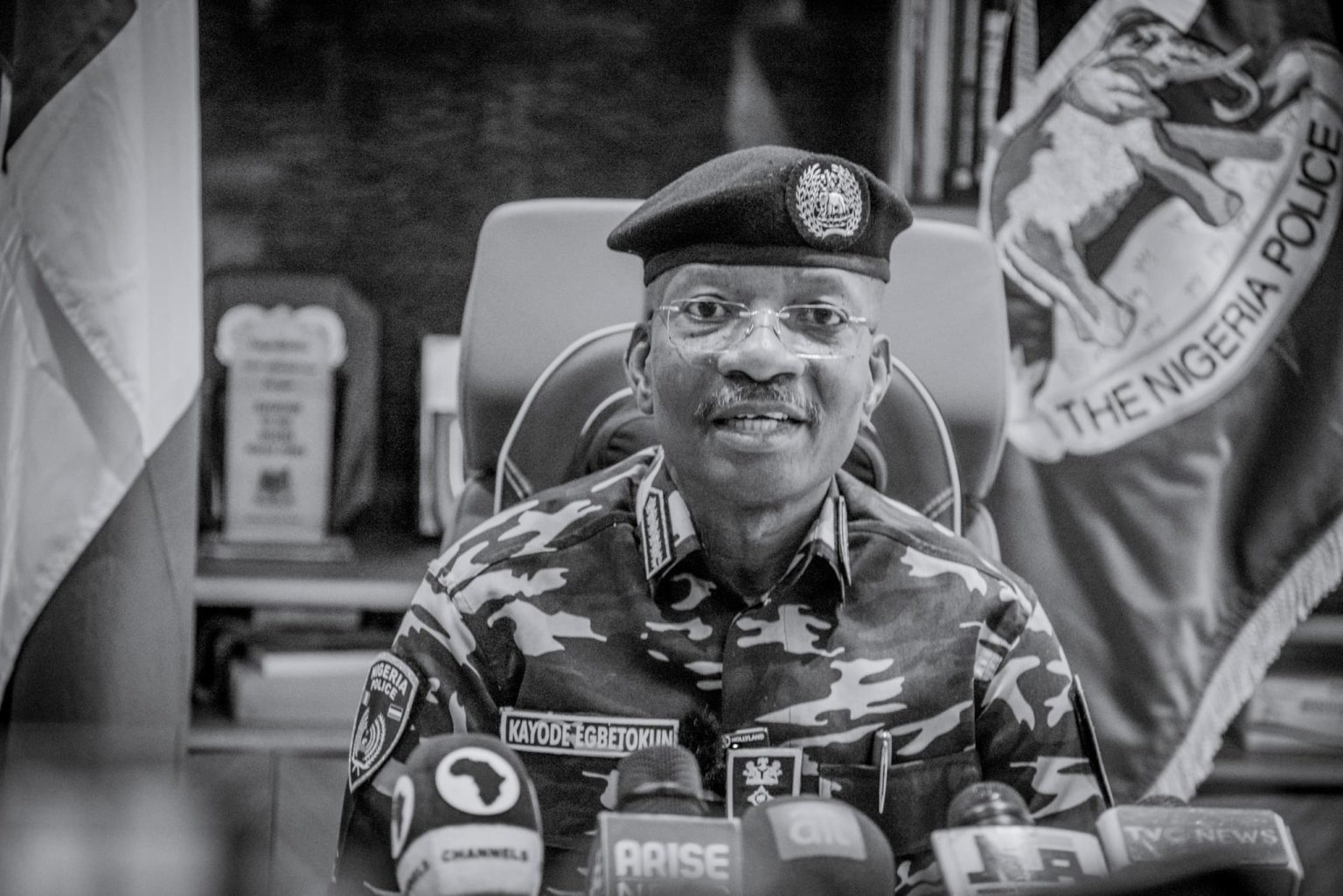 Arrest of Officers Escorting VIPs