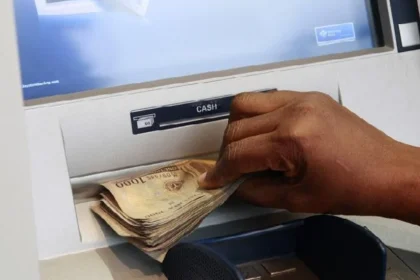 CBN Removes Deposit Limits, Raises Weekly Withdrawal Threshold to N500,000